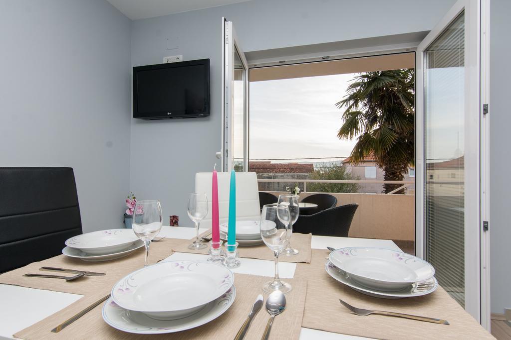 Apartments Mate Турань Екстер'єр фото